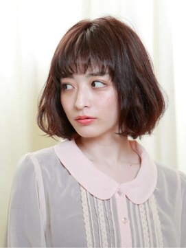 ウィルゴ(VIRGO) 【VIRGO】フリンジバング切りっぱなしボブのカールスタイル