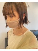 ミルクティーベージュ