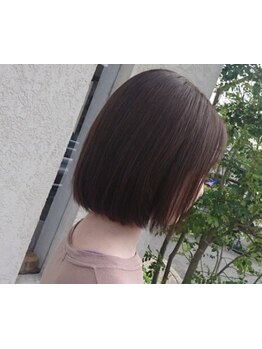 大人の褒められヘアが叶う♪高いカット技術で創り出すスタイルは、毎日のセットが簡単に決まると好評◎