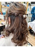ふわ編みハーフアップ