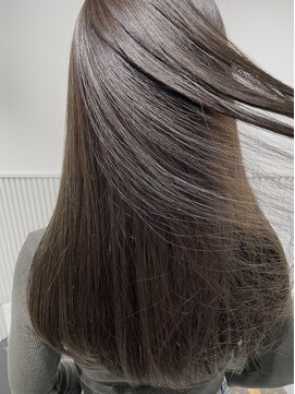 ラベストオイケ(LOVEST OIKE) 烏丸で髪質改善カラーにオススメのグレージュカラー