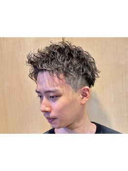 《カット＋眉毛カットで垢抜けメンズへ！》清潔感を整えてデキる男を演出◇［眉毛/眉毛カット］