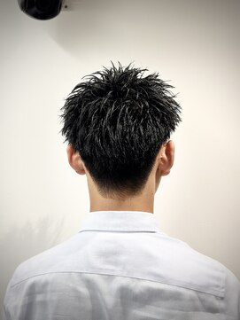 リバティシェアバーバー 銀座(LIBERTY SHARE BARBER) 刈り上げスパイキーショート