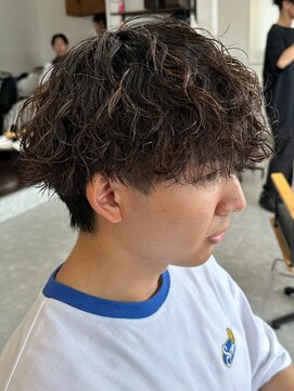 フゥ 宇都宮(FeU) 波巻きパーマメンズパーマメンズヘアツーブロックツイストパーマ