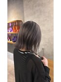 ダブルカラーでつくる艶たっぷりグレー