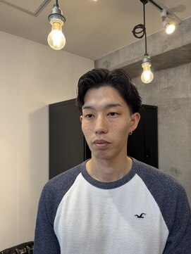 グッドプレイスアンドシング(Good Place&thing) テーパーフェードショートスタイル