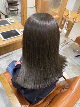 ジジ 宇都宮(Gigi) 赤味撃退カラー！！オリーブグレージュ☆