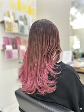 ヘアースタジオココルッチ(hair studio CoCo-Rucchi) レイヤーカット×グラデーションカラー