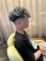 ヘアーイーダッシュ(HAIR E') カットパーマホワイトメッシュ