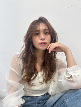 クラン 岡本(Chlan) シースルーバング ゆるふわロング ベージュカラー