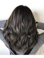 シェルマン(Charmant)&nbsp;グレージュ　ブリーチ　中明度カラー