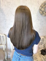 ディーヴァヘアーエズ(DIVA hair Eze)&nbsp;透明感ヘーゼルベージュ×レイヤーカット