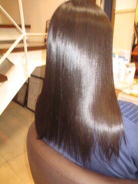 コアフィールフィス(COIFFURE fils) M3D＊艶ロング＊