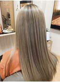 ブリーチ2回のベージュロング