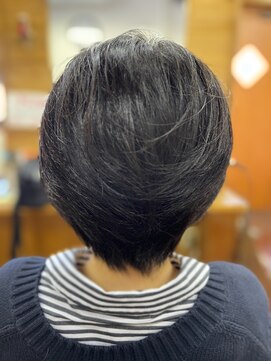 ニサブラ(Nisa Bula) 前下りショートウルフ