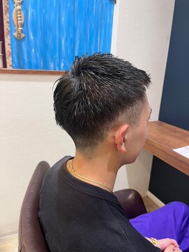 アルコ(Arco) 20代,30代のベリーショート×フェードカット