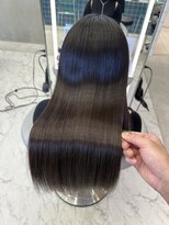 ロンドルーチェ 心斎橋(Lond luce)&nbsp;ダークアッシュ/ミディアムレイヤーカット［髪質改善/縮毛矯正］