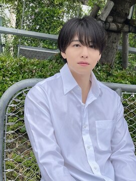 ゴールドシブヤ(GOALD SHIBUYA) ツイストスパイラル波打ちスパイラルセンターパート刈り上げ束感