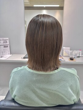 アイディール 心斎橋店(:ideal) 大人可愛い切りっぱなしレイヤーカットモカベージュ