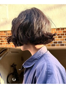 ナループロアオハナ(Nalu pu loa ohana) ボブパーマくせ毛風ボブ外国人風ボブパーマくせ毛風パーマ