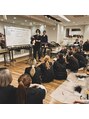 ルーストデラックス 京都河原町三条(ROOST dx) 休日では外部のセミナーや講師などの活動をさせて頂いてます^_^