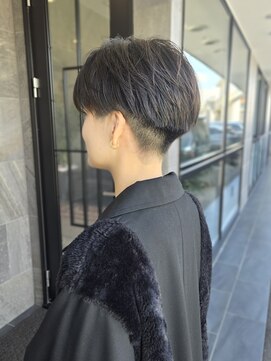 メゾン アヴァロ(Maison Avallo) 刈り上げハンサムショート