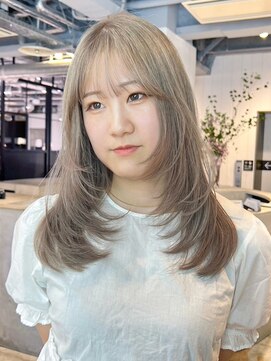 アルバム 池袋(ALBUM) ホワイトブロンド顔周りレイヤーくびれヘア_ba520511