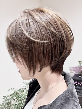 エスト 幕張本郷(est.) ホワイトグレージュミニウルフデジタルパーマチェリーブラウン