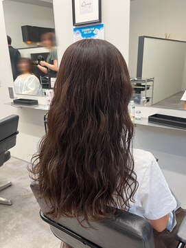 アルター(aL ter) パーマ風ウェーブ×ブラウンカラー［くびれヘア］長野歌穂