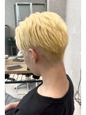 抜きっぱなしブロンドショート