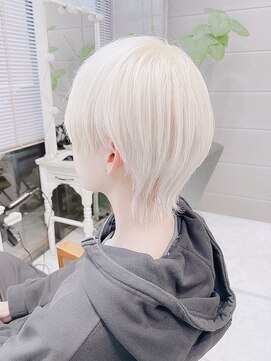 デイズ(days) ホワイトブロンドウルフヘア/ブリーチダブルカラー