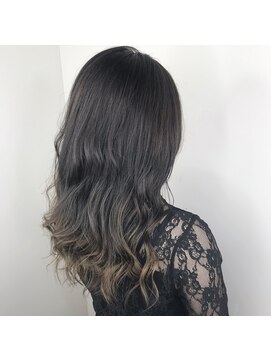 アヴァンス 江坂店(AVANCE.) アッシュグラデーション