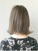 切りっぱなしボブ×ミルクティーグレージュ