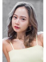 テイラー(Taylor)&nbsp;【Taylor 大宮】ホワイトベージュ×韓国風センターパート