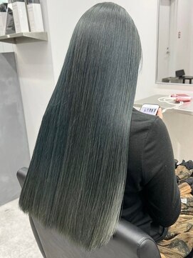 ウィコ 新宿(WICO) ディープグリーン[ケアブリーチ/ペールベージュ/新宿駅]