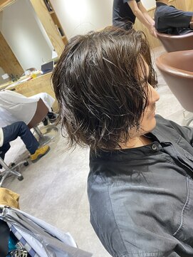 クオル 立川(QOL) ミディアム無造作スパイラル