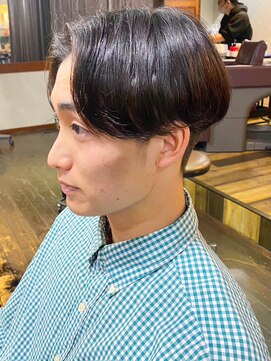 ヘアークリエイ トポライトウィロー 烏丸(Hair Create Polite willow) 30代40代メンズセンターパート清潔感ビジネス好感度