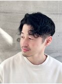 センターパート波巻きツイストスパイラルパーマハイライトカラー