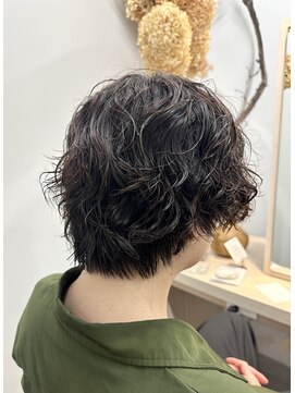 サロンドジョー(salon de joe) ツイストスパイラルパーマメンズマッシュ刈り上げなし 奥東巧真