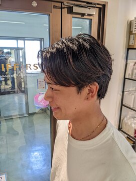 コワファーストナガサキシャンプーボーイ(COIFF1RST NAGASAKI SHAMPOO BOY) ハンサムショート×ニュアンスパーマ