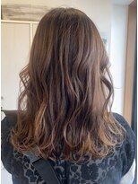 ヴィアスヘアー(vias hair)&nbsp;ナチュラルカラー×ゆる巻きスタイル