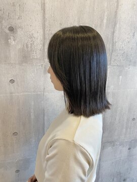 アーチ(ARCH) ぱつっとミディアム〈ARCH CHIAKI〉