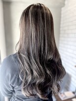 ストロベリーR.&nbsp;ハイライトカラー