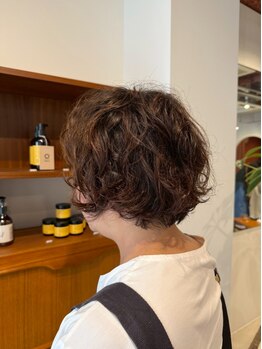ムー(muu.)の写真/毛髪内部の水分に着目し、軟毛やパーマがかかりにくい方にも理想のスタイルを実現いたします。
