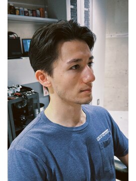 フランクスバーバーザスタンド(Frank’s barber the stand) サーフカール/スパイキーショート/ブルーブラック/飯田橋E