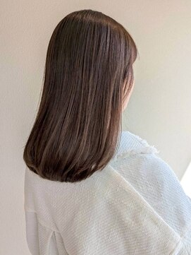 ミロアヴィタ 平尾(miroa vita) アッシュベージュ 艶髪 髪質改善 顔周りカット 20代 透明感