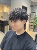 ツイストスパイラルパーマ メンズ 無造作マッシュツーブロック