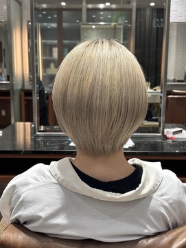 モザミ(MOZAMI) ショートボブ