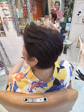 ヘアースタジオエル カラー&カット&ハンドマッサージ