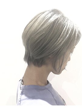 ヘアールームキュー(HAIR ROOM quu+) ハイトーングレージュカラー